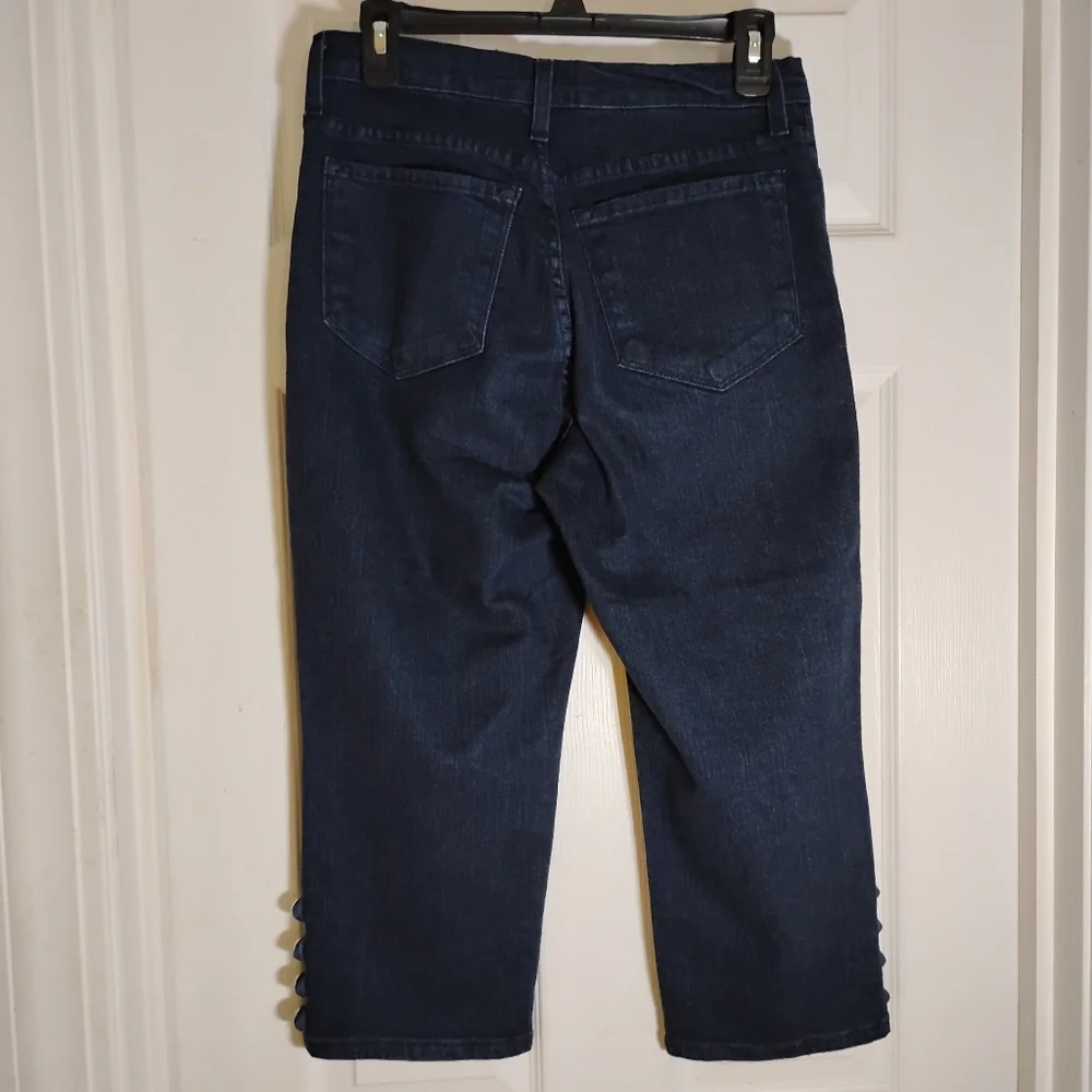 Denim Capris NYDJ Dark Wash Size 6 USA - Picture 6 of 12